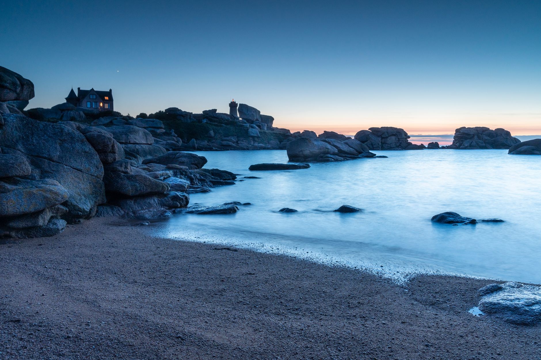 Que faire lors d&rsquo;un week-end insolite dans un phare breton ?