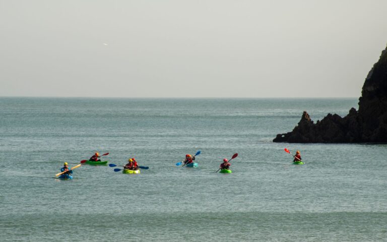 Pourquoi choisir une excursion en kayak en Bretagne ?